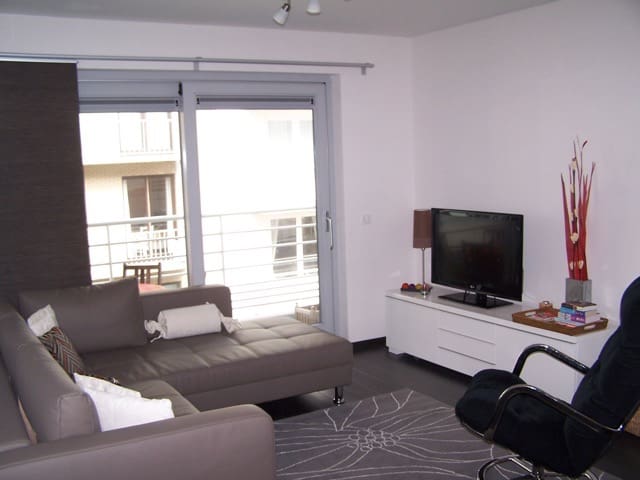 Vacation rentals, homes, experiences & places airbnb Hart peinture cuisine