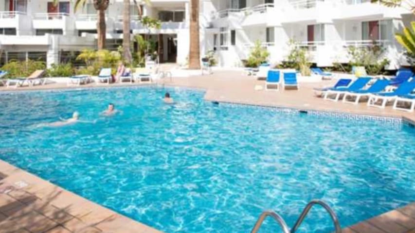 Tenerife south Playa Las Americas wifi free  #101
