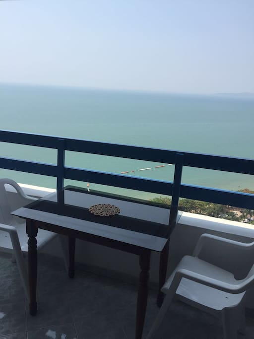 Balcony with Stunning Seats overlooking the Ocea