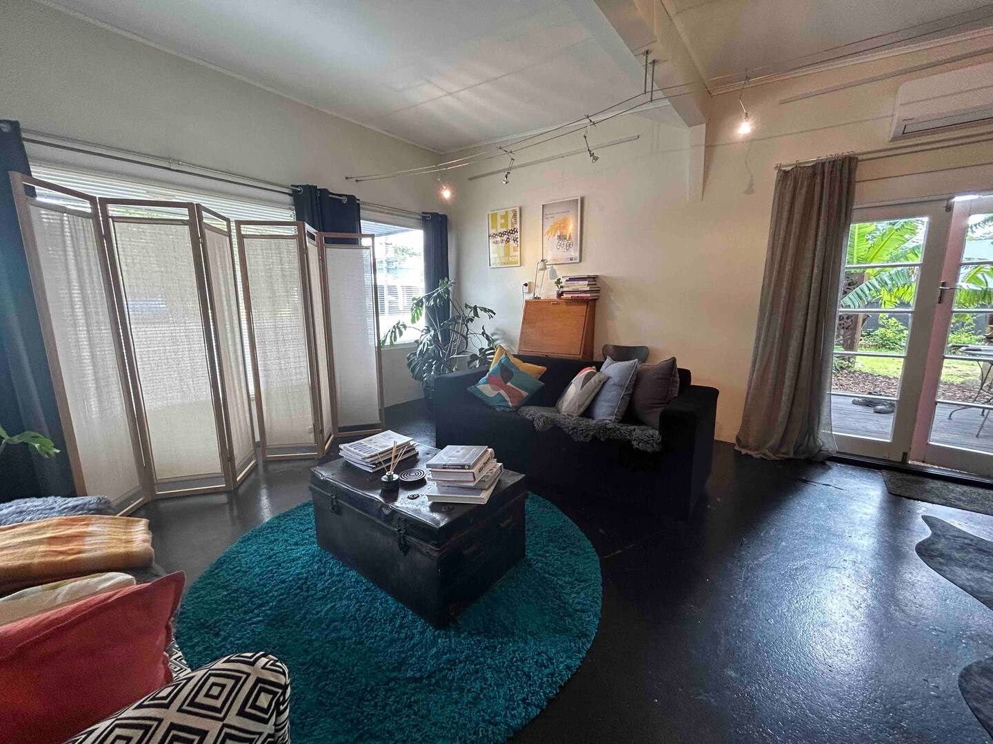 ŌKato Retro Studio, Taranaki 3