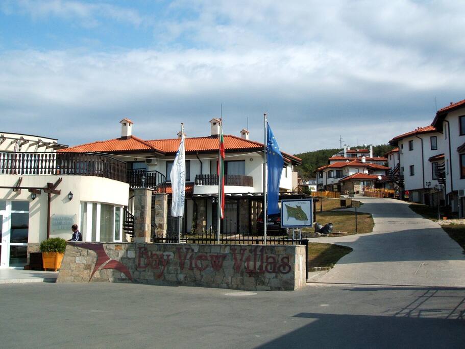 Entrance to the resort with reception area on the left.