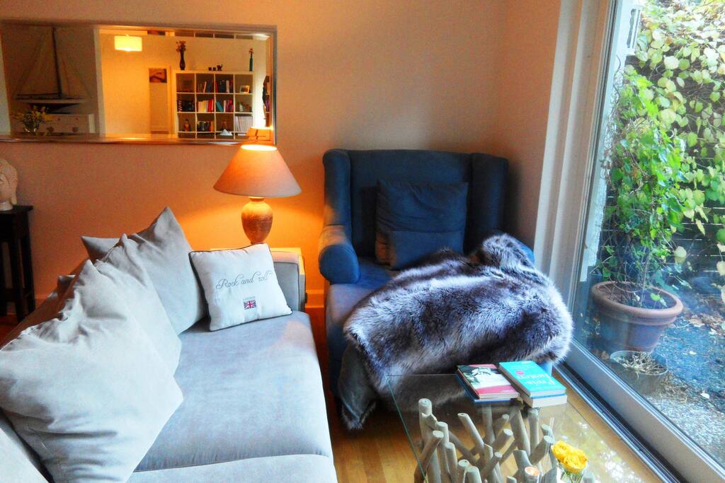 Living room_chill out + garden view
