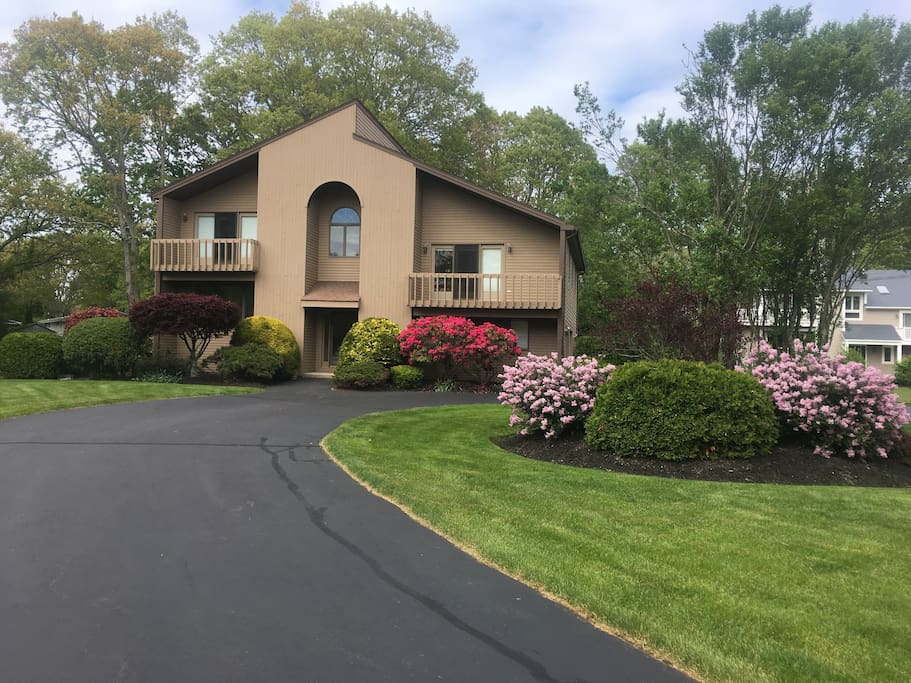 Beautiful home in quiet neighborhood