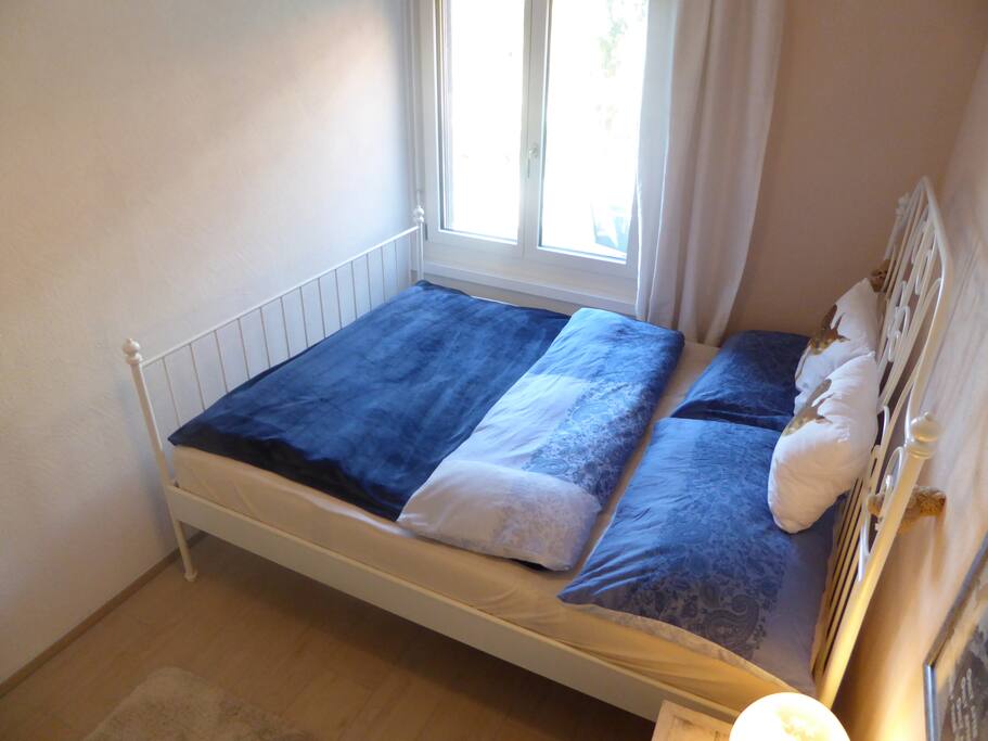 Gemütliches Bett für 1-2Personen