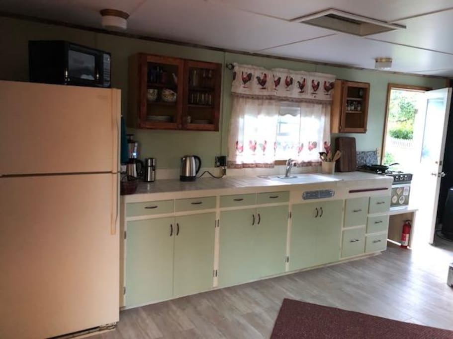 Full Kitchen