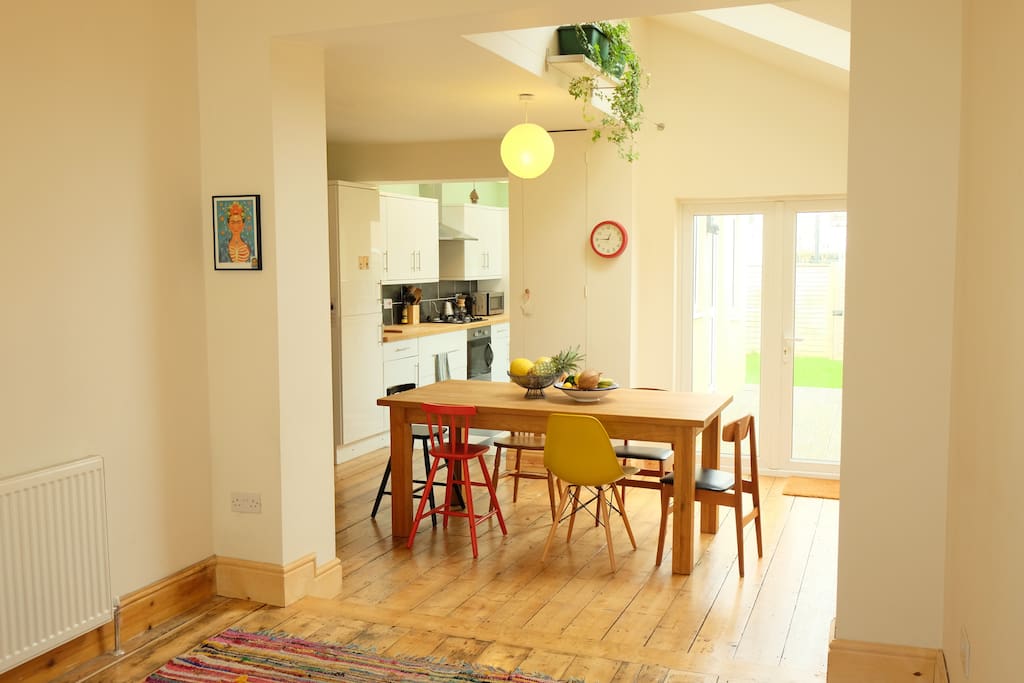 Light and airy dining table