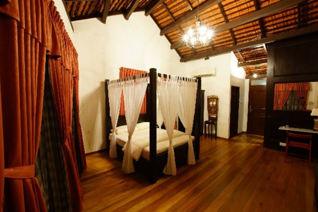 Room Photo - Evening Time