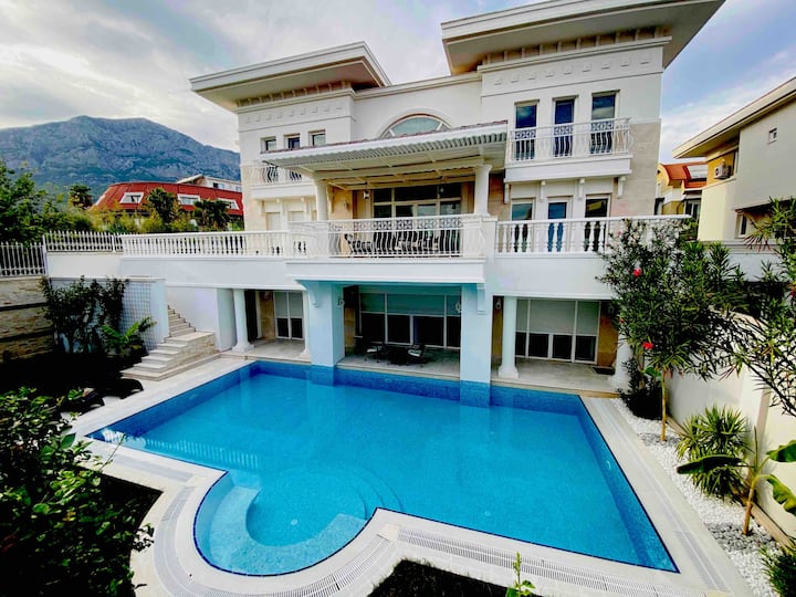 Villa Beren Kemer center 300 m to the sea, ultra luxurious