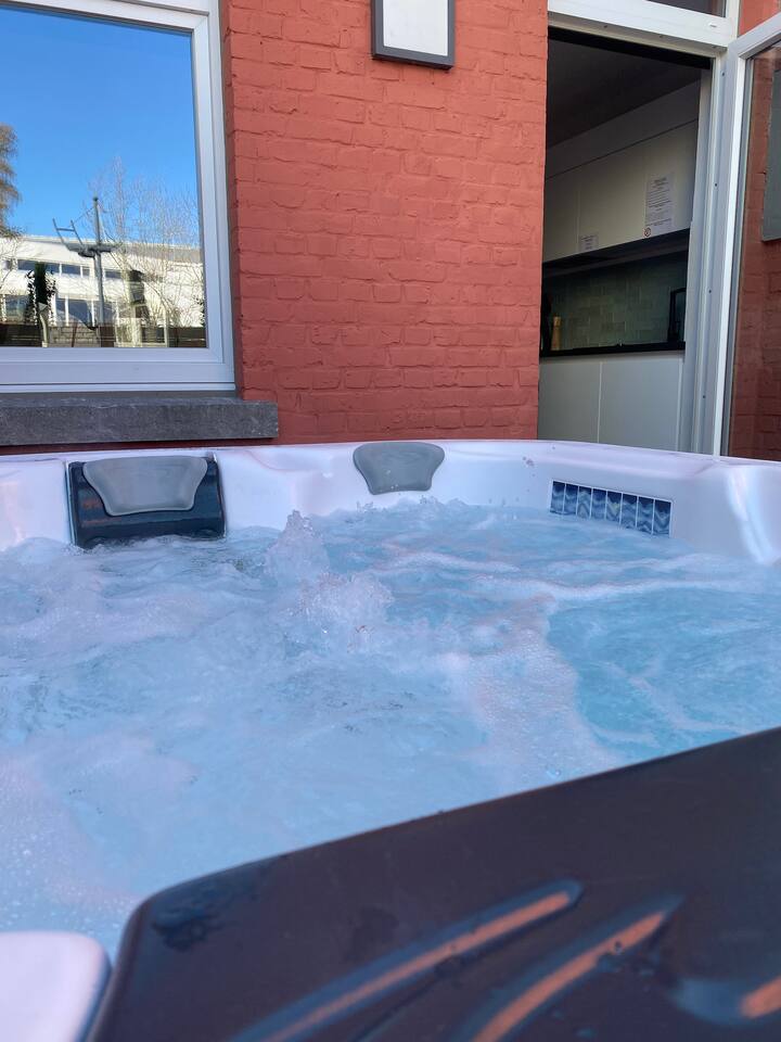 Duplex de luxe, jacuzzi/sauna/billard/terrasse