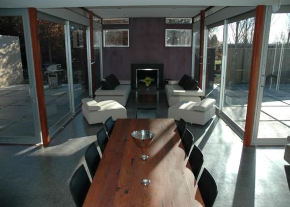 Dinning & Lounge