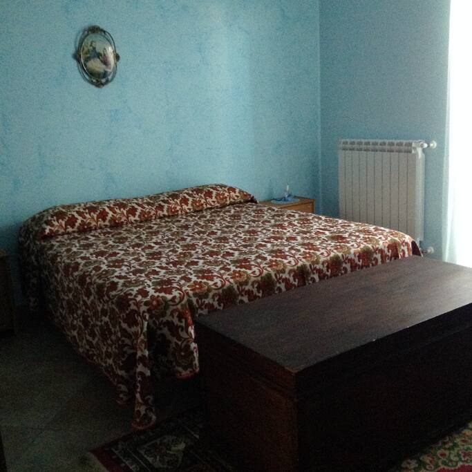 Main Bedroom
Superking size bed