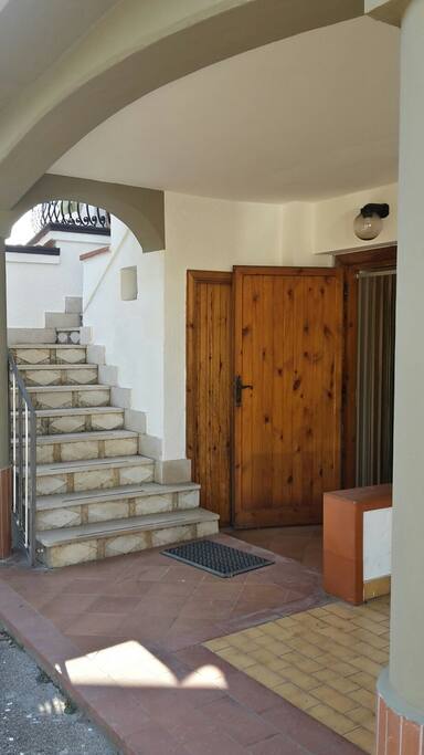 ACCESSO ALLA CASA