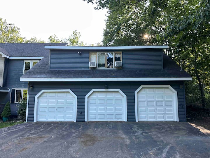 Completely Renovated Rental! - Crescent Beach, Auburn