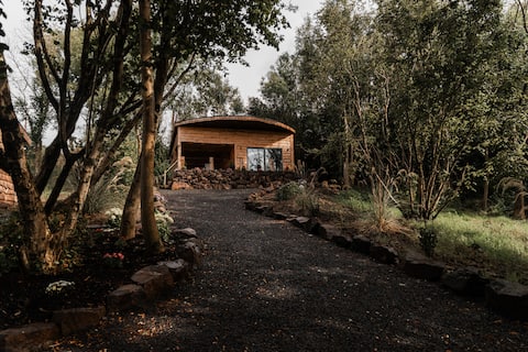 The Willow Cabin@sunset Glamping