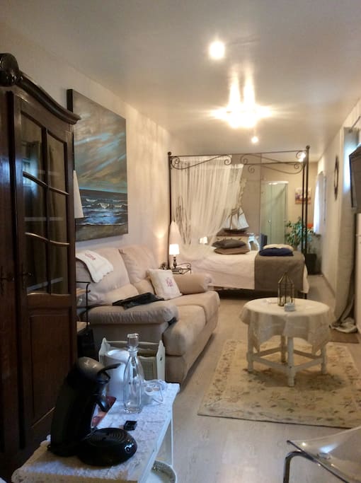 Chambre de 25m2 avec coin salon