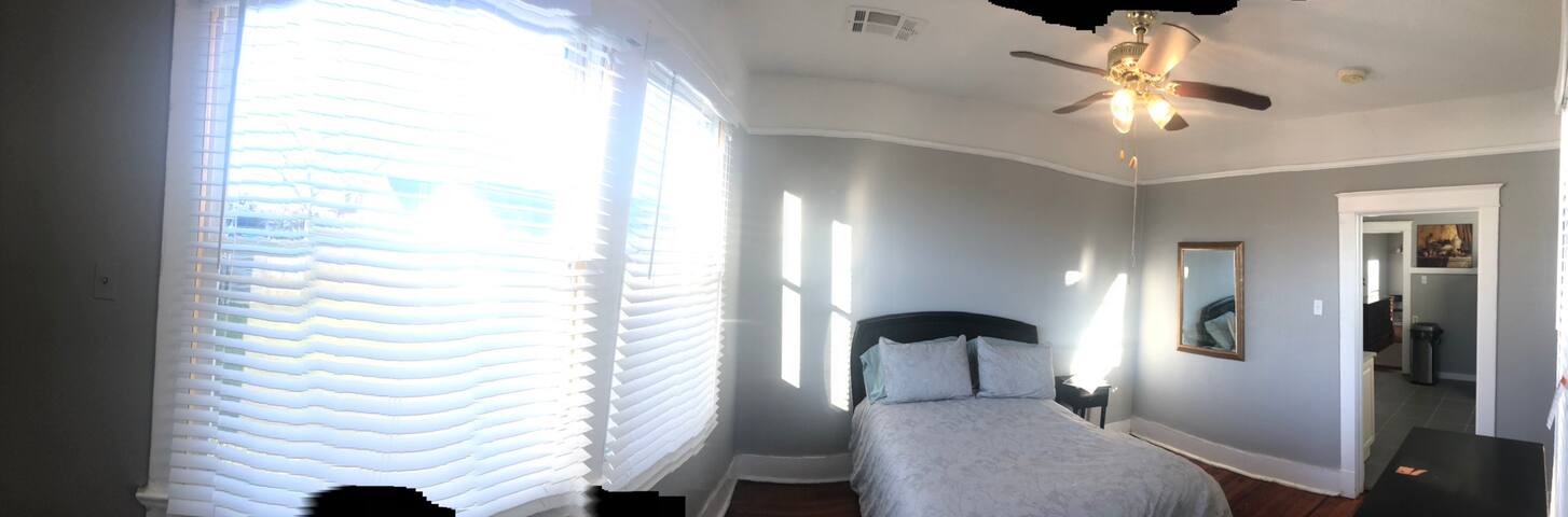 Pied A Terre gallery image 3