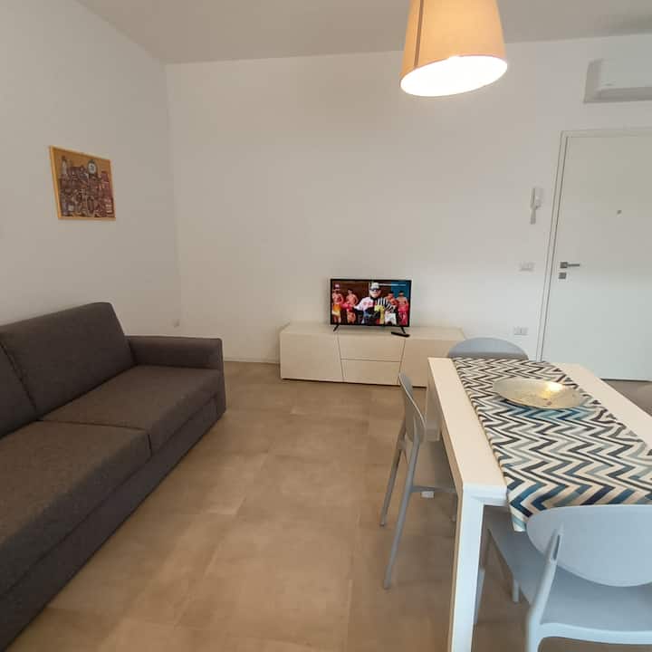 Beautiful One-bedroom Flat In The Center Of Olbia - Olbia