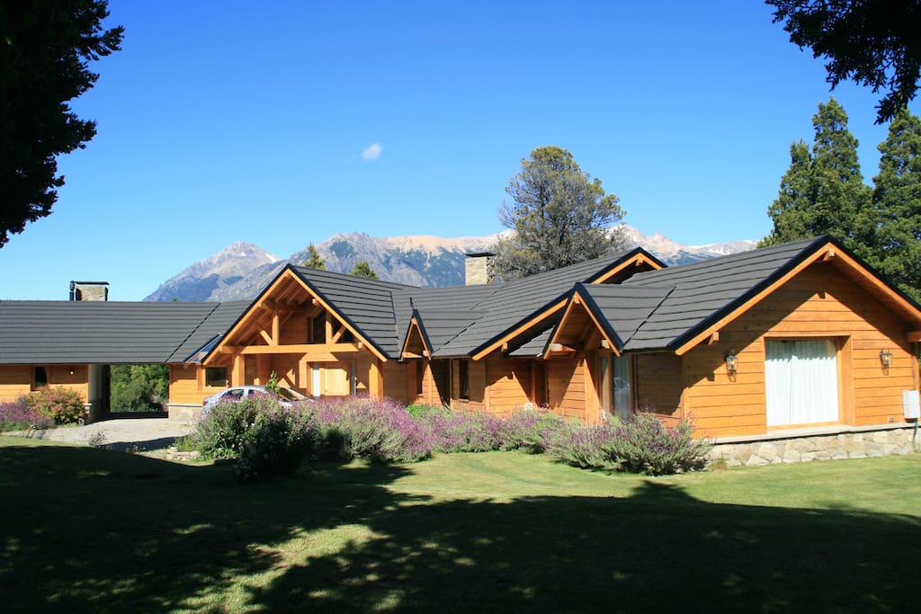 Unique & Charming House in Patagonia - Arelauquen - Chalets for Rent in ...