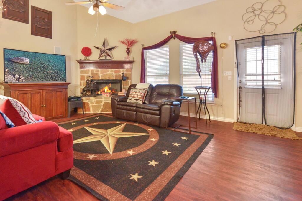 Large Family gathering living room