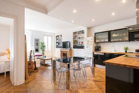 ★SAXE & THE CITY★ 90m², Quiet, Balcony, Clean++ ❤️