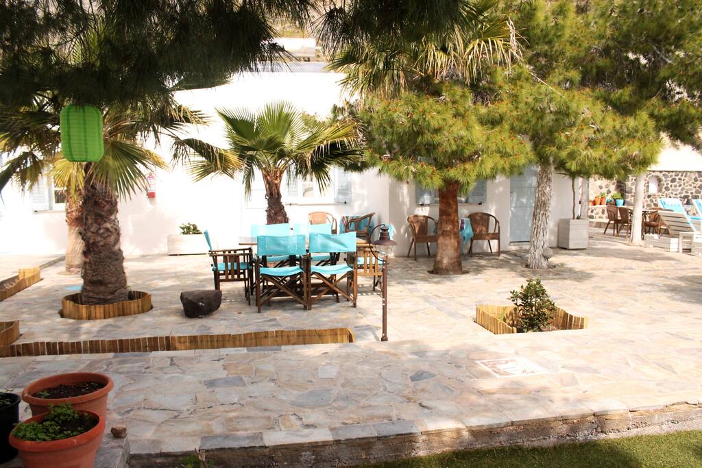 The garden-yard is common for all 4 studios on the property