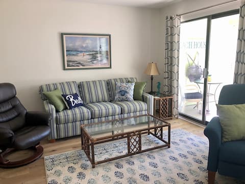 Top Airbnb: Beach Daze in Emerald Isle