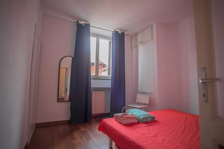 غرفة نوم 4 طابق أول مزدوج