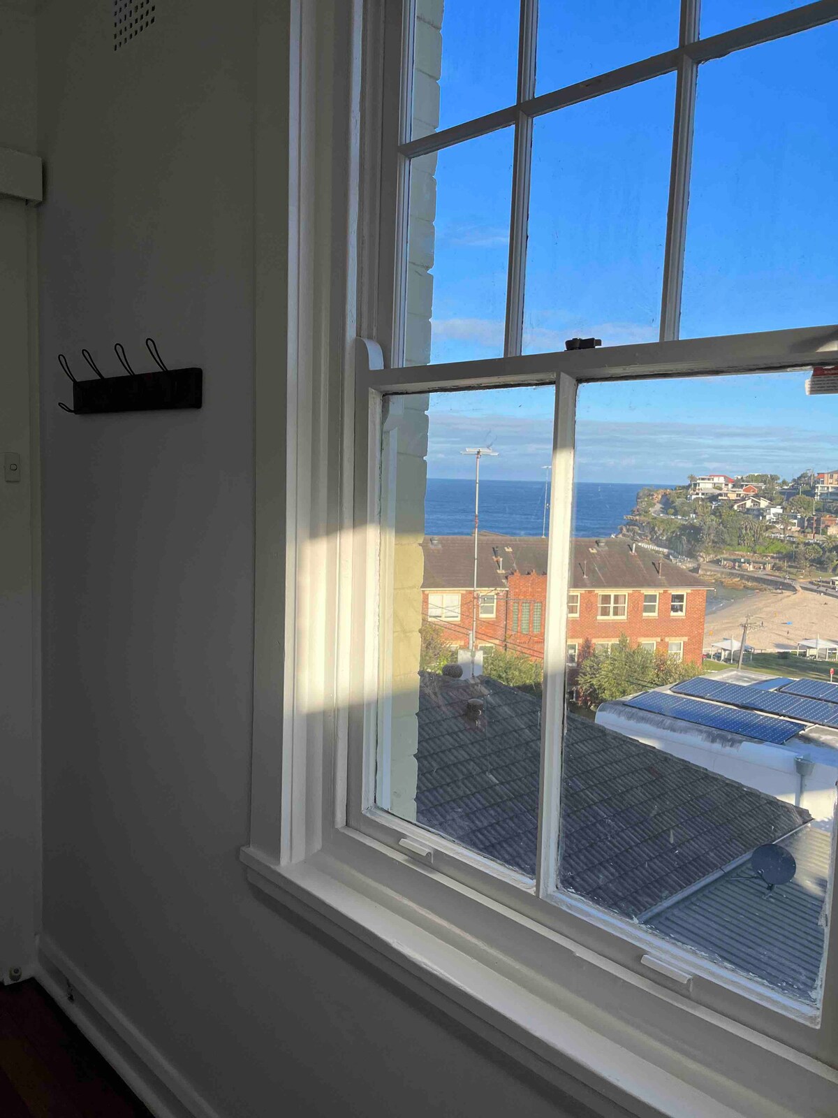 Popular Airbnb listing: Bronte Beach, with views, moments walk to Beach! in Bronte