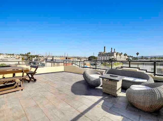 Beach Villa, Ocean Views, Rooftop Deck Grill gallery image 5