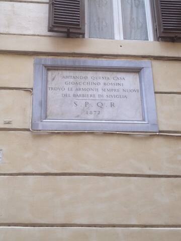 Casa Rossini; a historic house with a modern touch gallery image 2