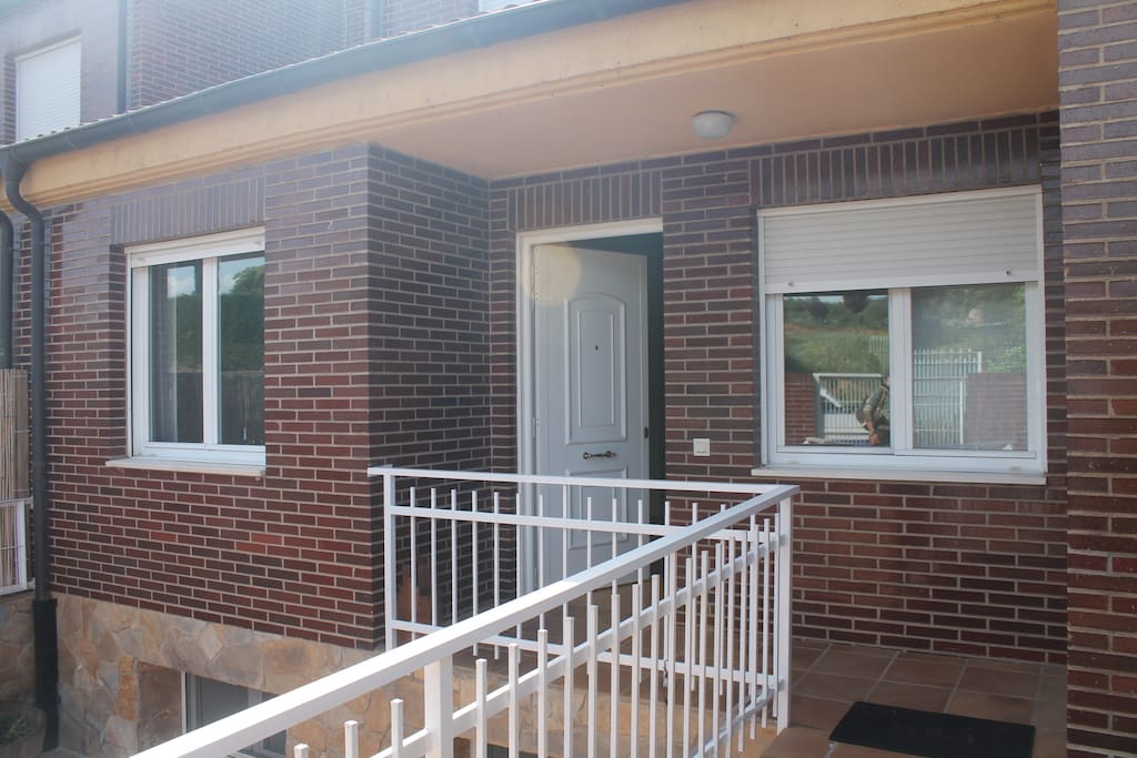 Puerta principal | Front door