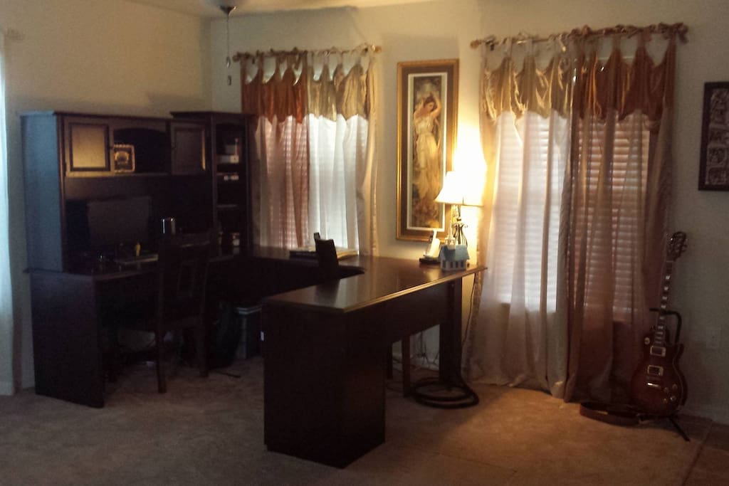 Shared Work Space with Desk