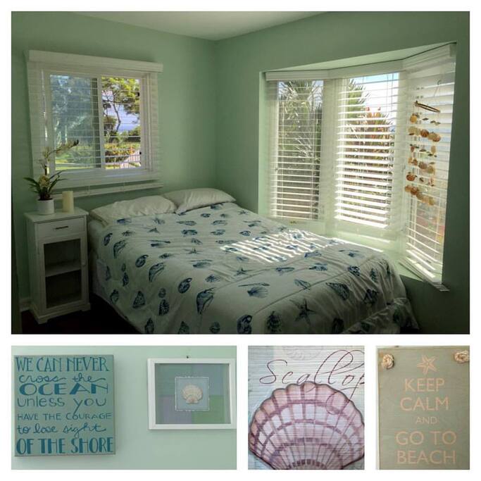 Nice and bright room with ocean / beach theme.