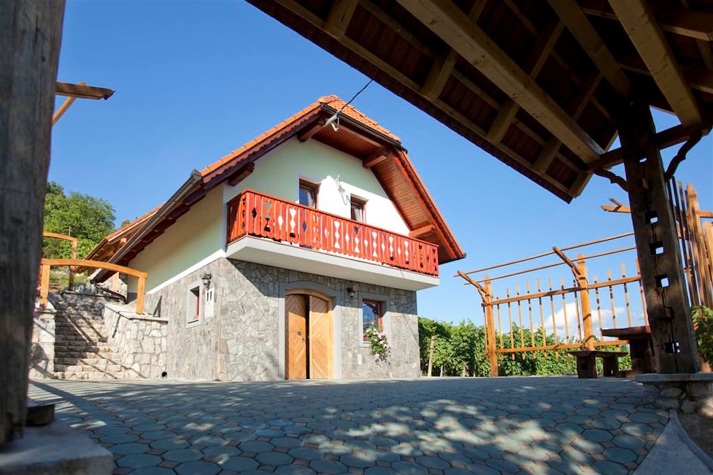 Vineyard Cottage Luštek
