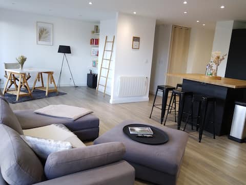 Spacious garden level, beautiful view of Lyon
