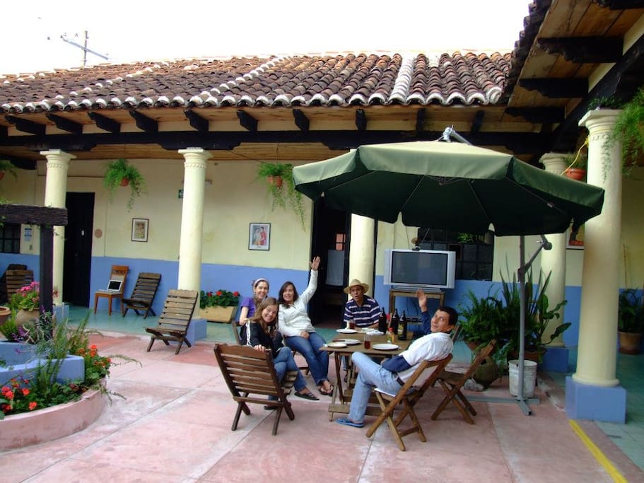 Area Comun conociendo amigos