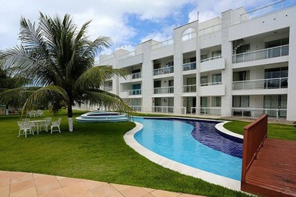 Vista frontal do condominio.