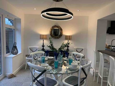 Palm House Boutique short walk from Jackson’s Bay.