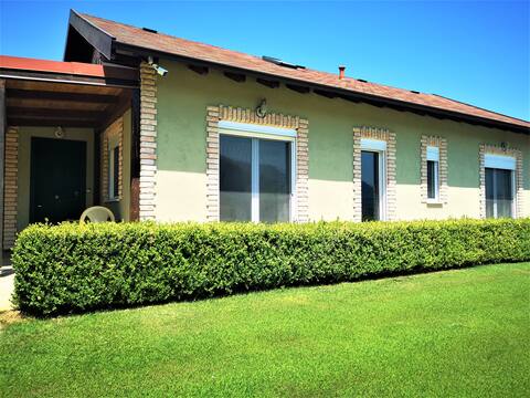 Family house Kamena Vourla