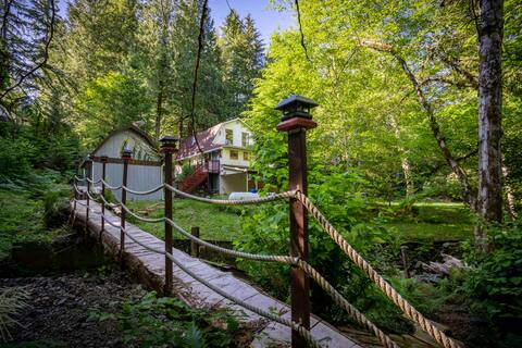 OlympicWanderer🌲Creekside🌲hot-tub🌲OlympicNP