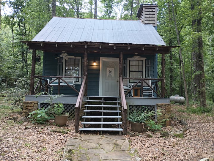 Whippoorwill Cottage Cabins for Rent in Altoona, Alabama, United