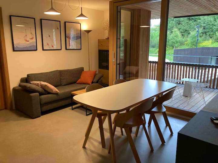 Sala de estar: 2 sillas adicionales disponibles si es necesario.