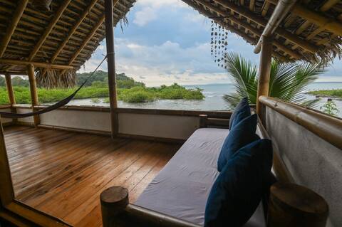 Playa Verde. Beachfront house