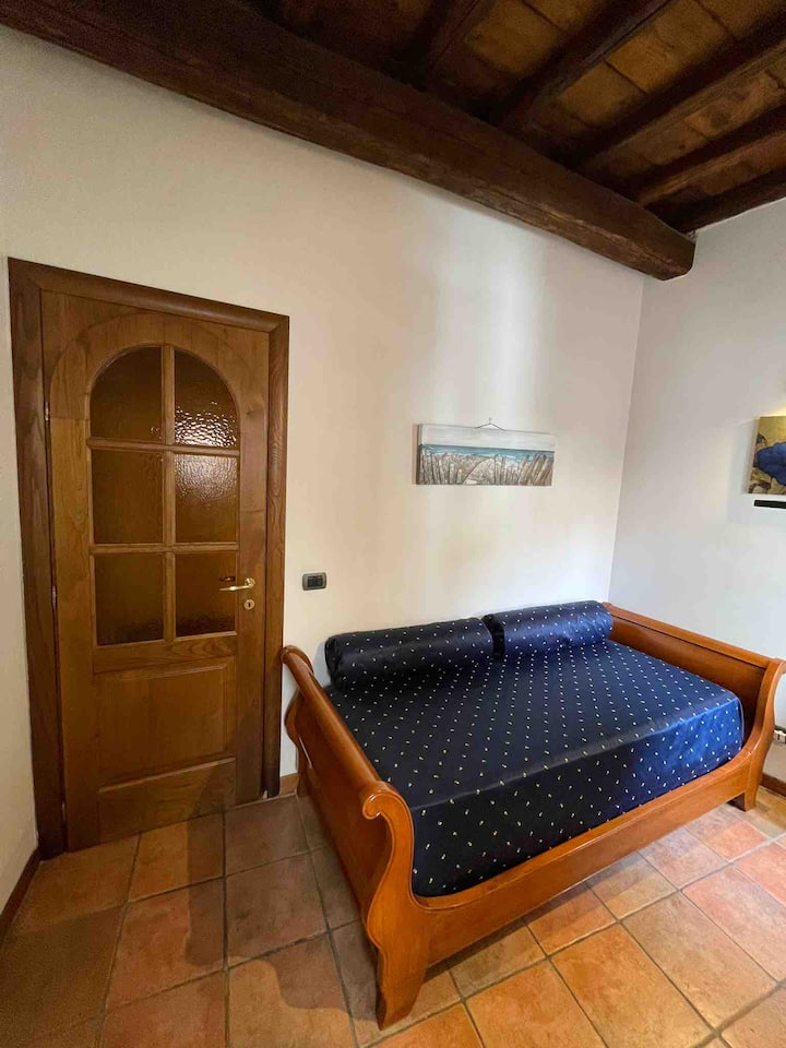 საძინებელი 2