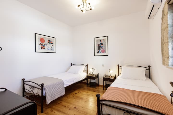 Habitación con 2 camas individuales