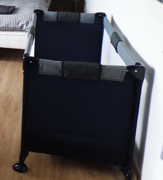 evt babybedje beschikbaar