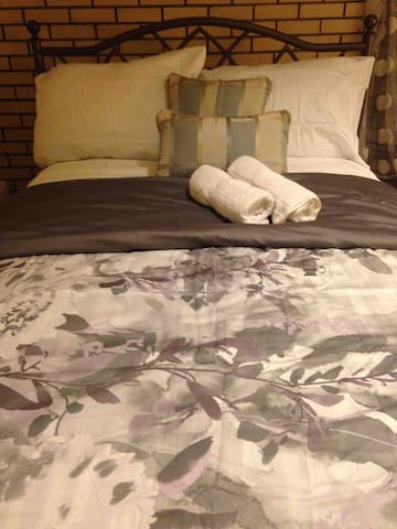 Apt Downtown/Airport/HEC/Polytec