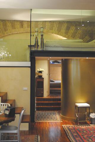 New 5 Star Emotional & Luxury Apt. gallery image 5