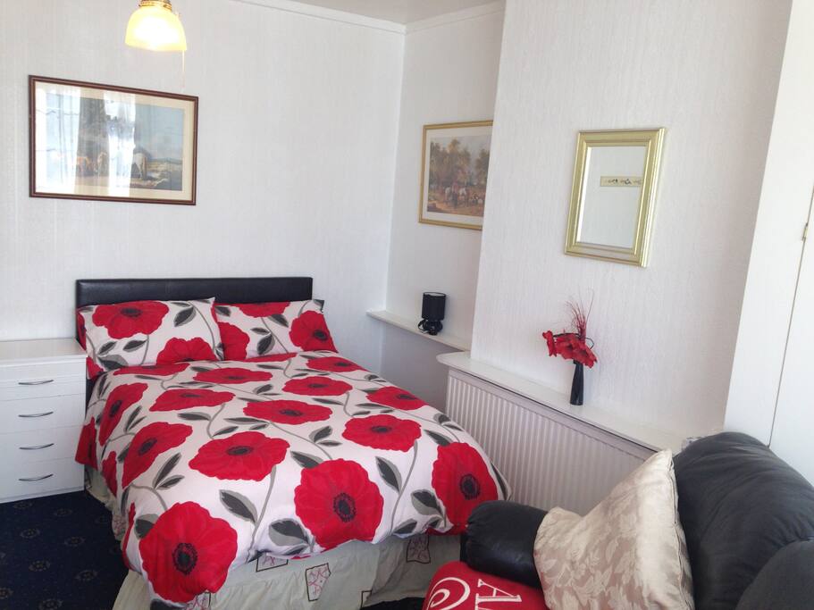 Flat 1 bed
