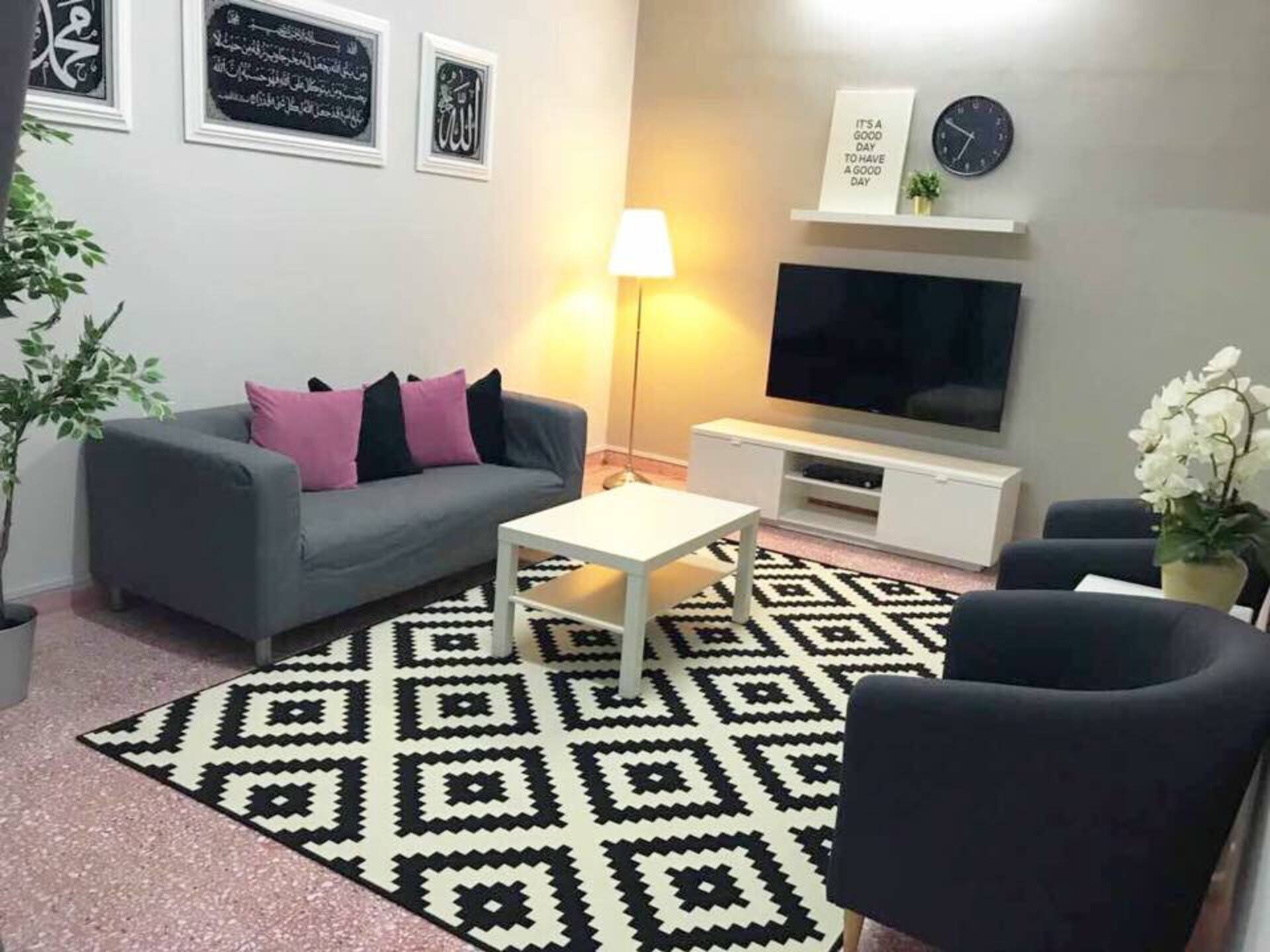 (Muslim Friendly) Modern Cambodian Homestay Senawang